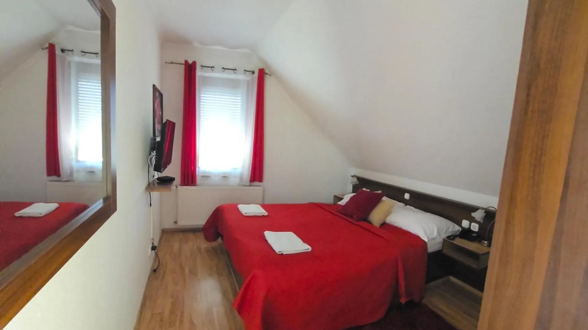 Le Rose Suites & Park Hotel Budapest 3*,  Ungarn