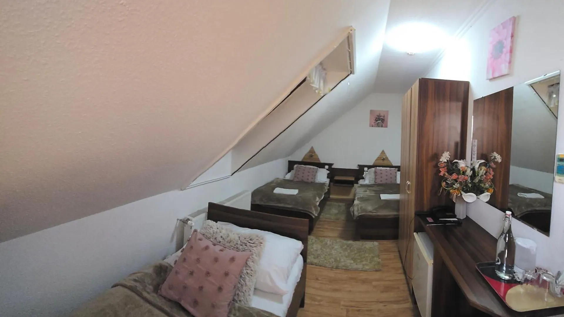 Le Rose Suites & Park Hotel Boedapest