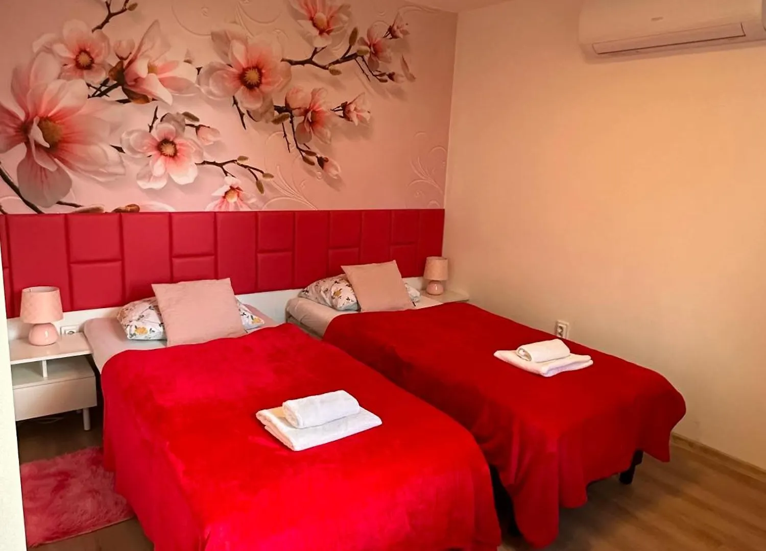 Le Rose Suites & Park Hotel Boedapest 3*,